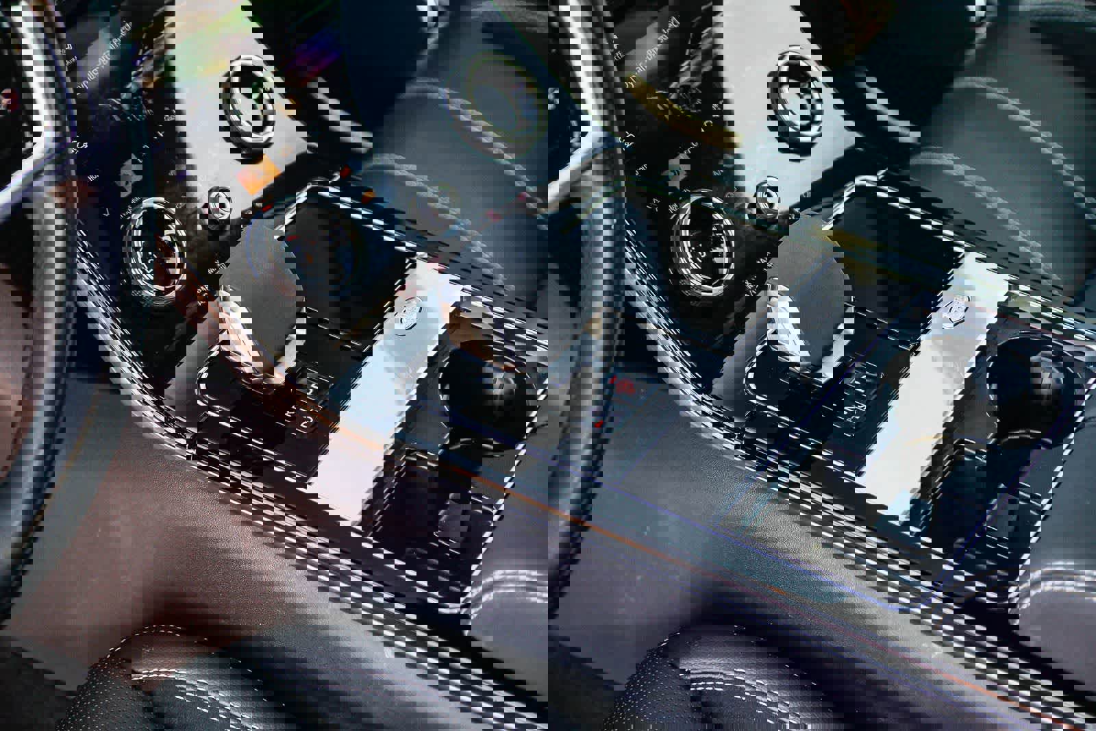 Used 2023 Land Rover Range Rover Velar HST image 20