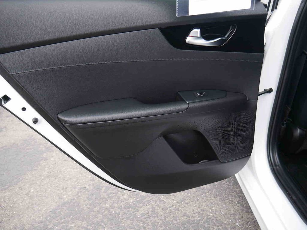 Used 2021 Kia Forte EX image 12