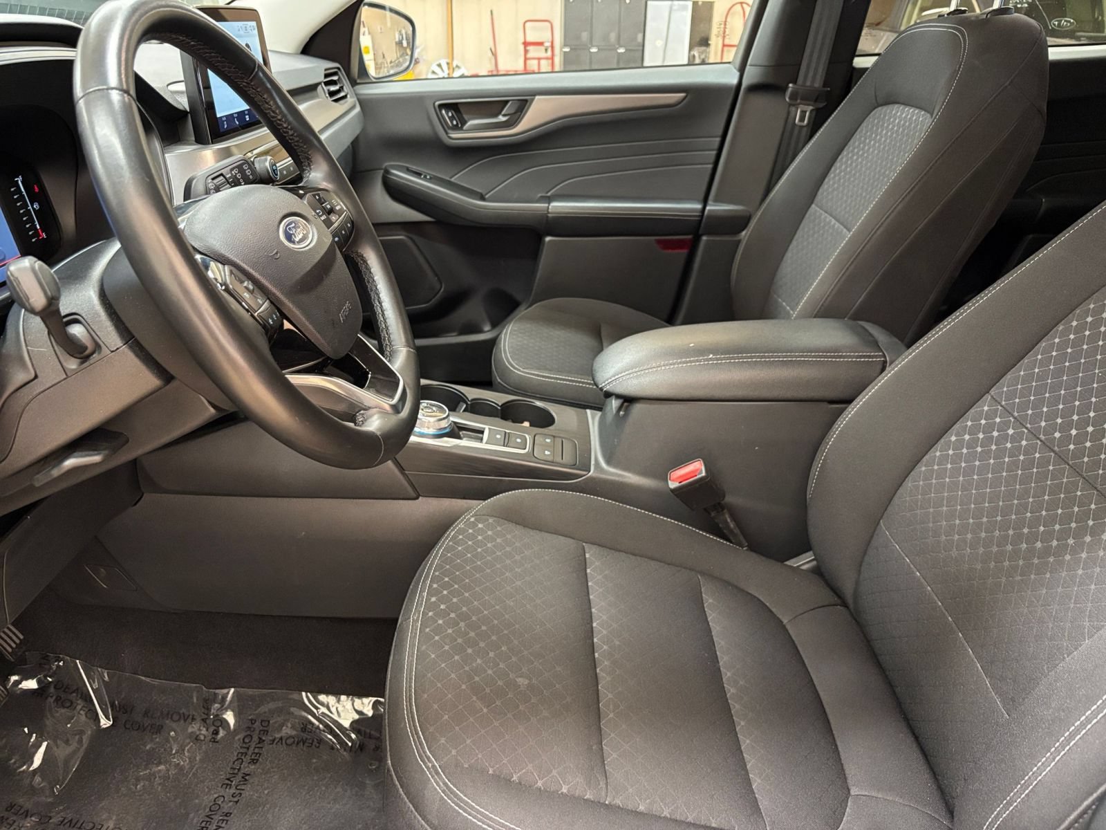 Used 2024 Ford Escape Active AWD/4WD image 28