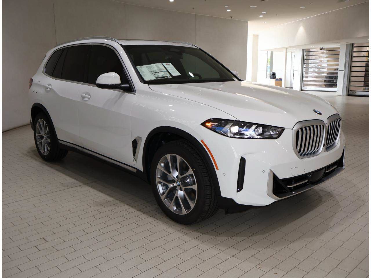 Used 2026 BMW X5 xDrive40i w/ Premium Package AWD/4WD image 8