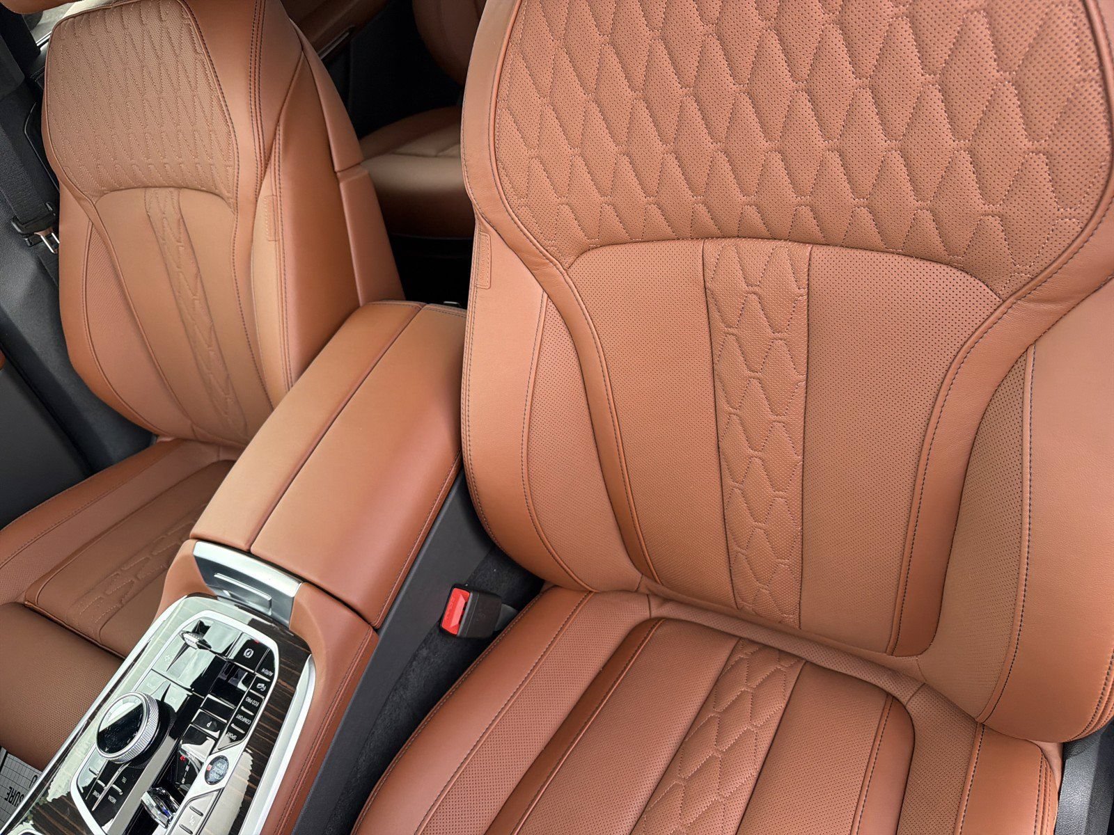 New 2027 BMW X7 M60i AWD/4WD image 24