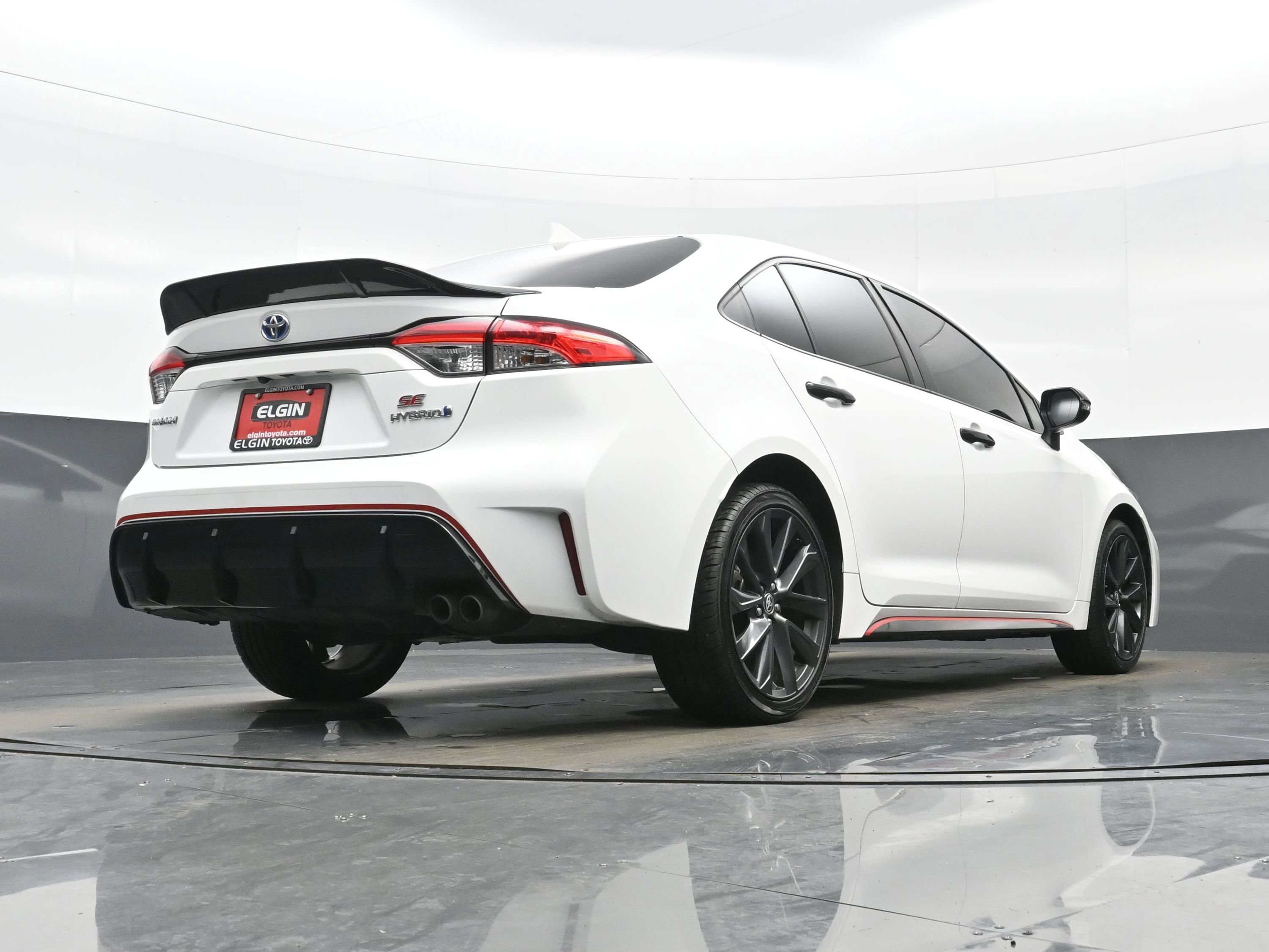 Used 2023 Toyota Corolla SE FWD image 30