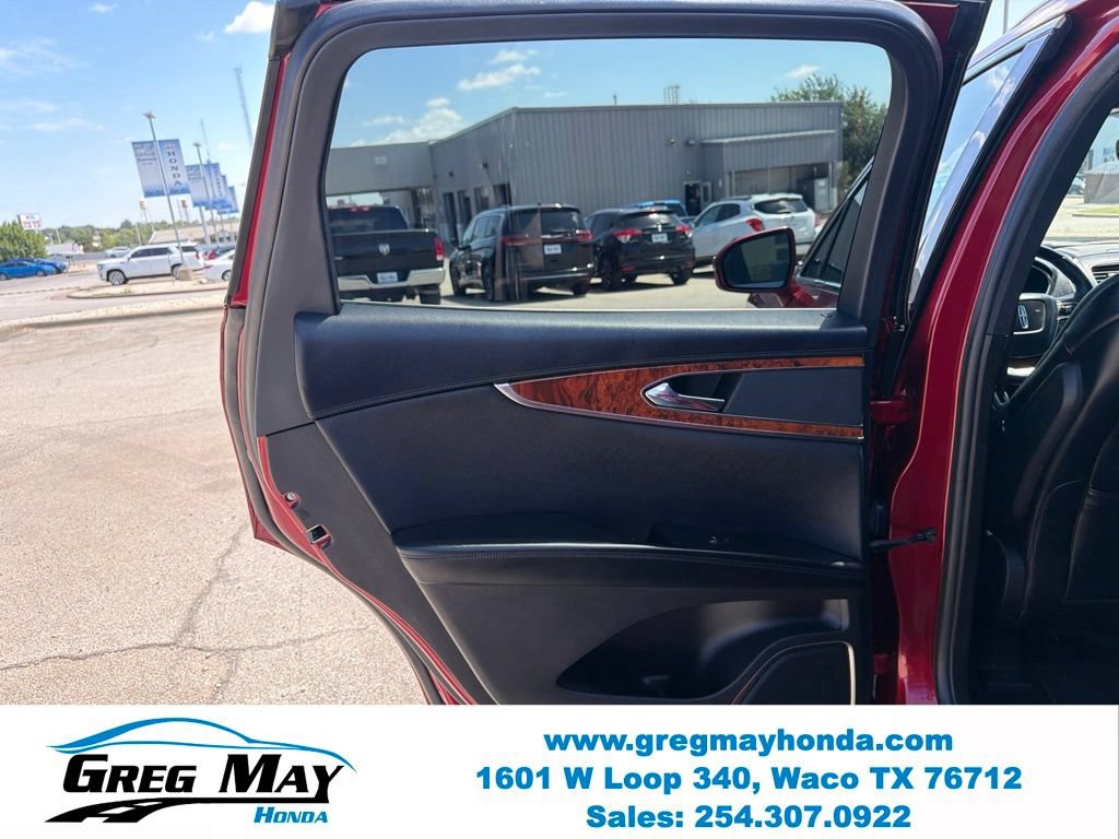 Used 2019 Lincoln Nautilus Select w/ Cargo Utility Package FWD image 26