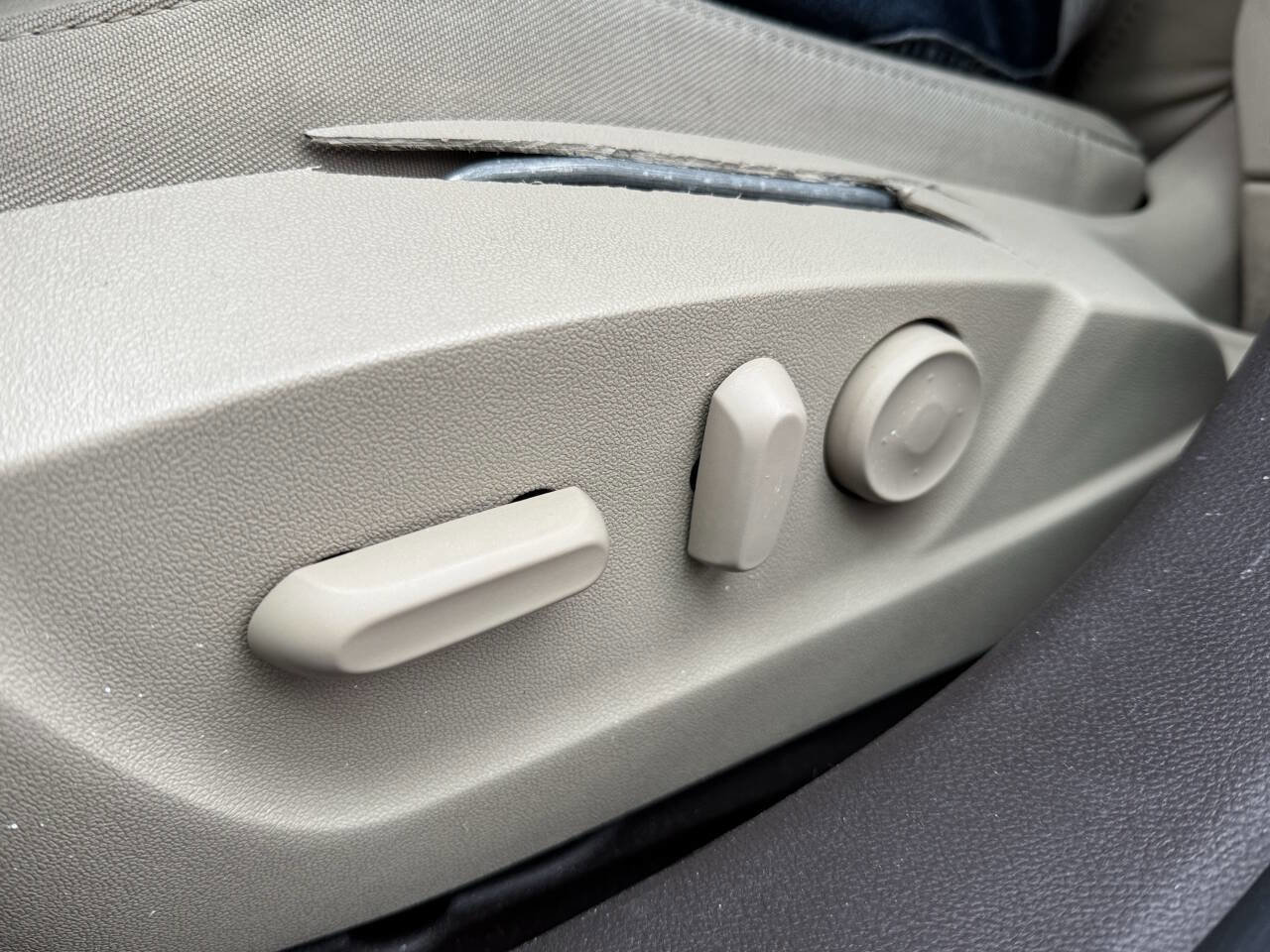 Used 2013 Buick Regal Premium image 20