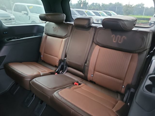 Used 2025 Ford Expedition King Ranch AWD/4WD image 17