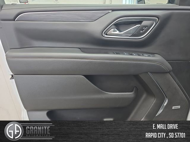 Used 2024 GMC Yukon XL SLT image 10