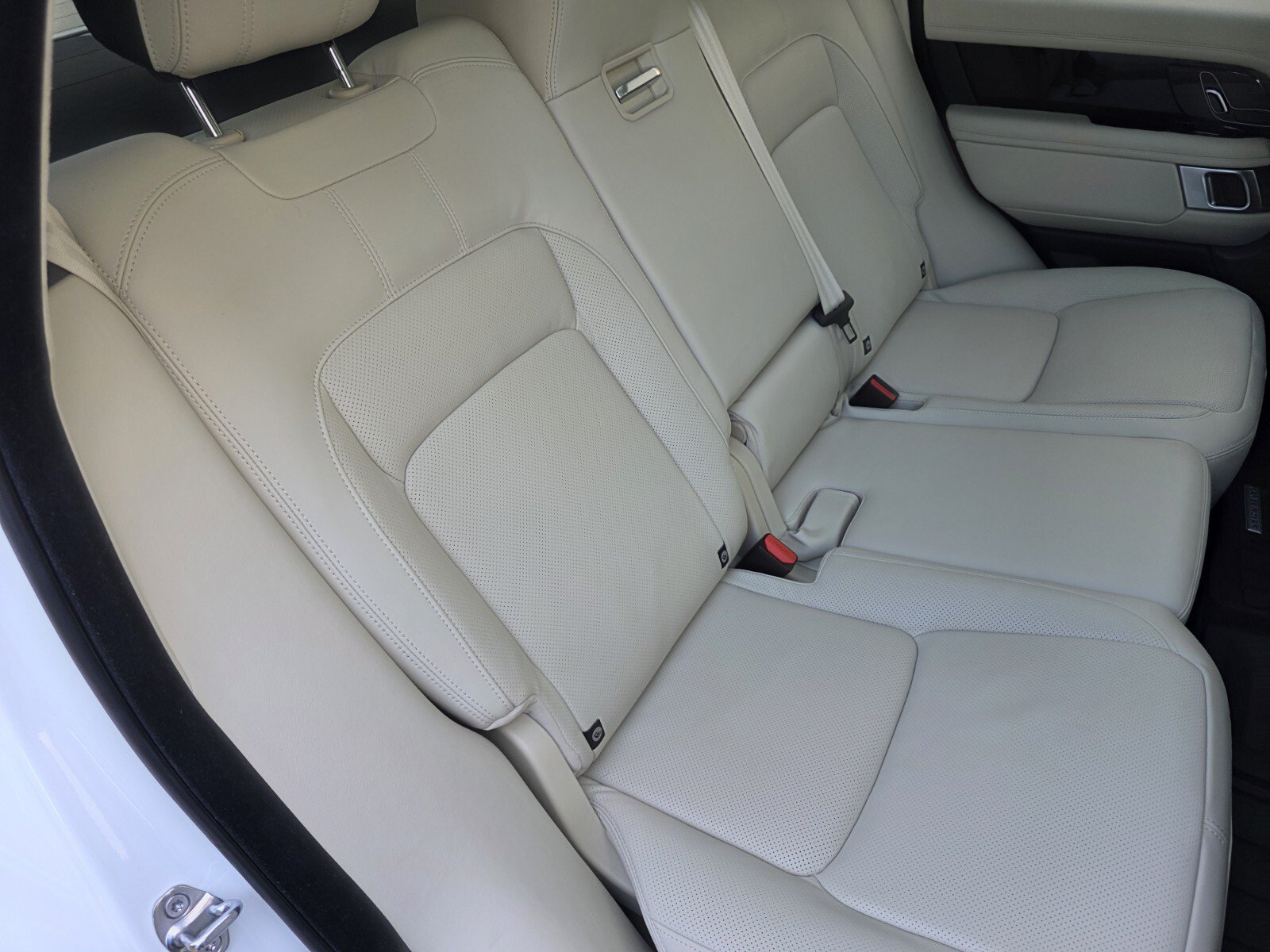 Used 2021 Land Rover Range Rover P525 Westminster Edition AWD/4WD image 24