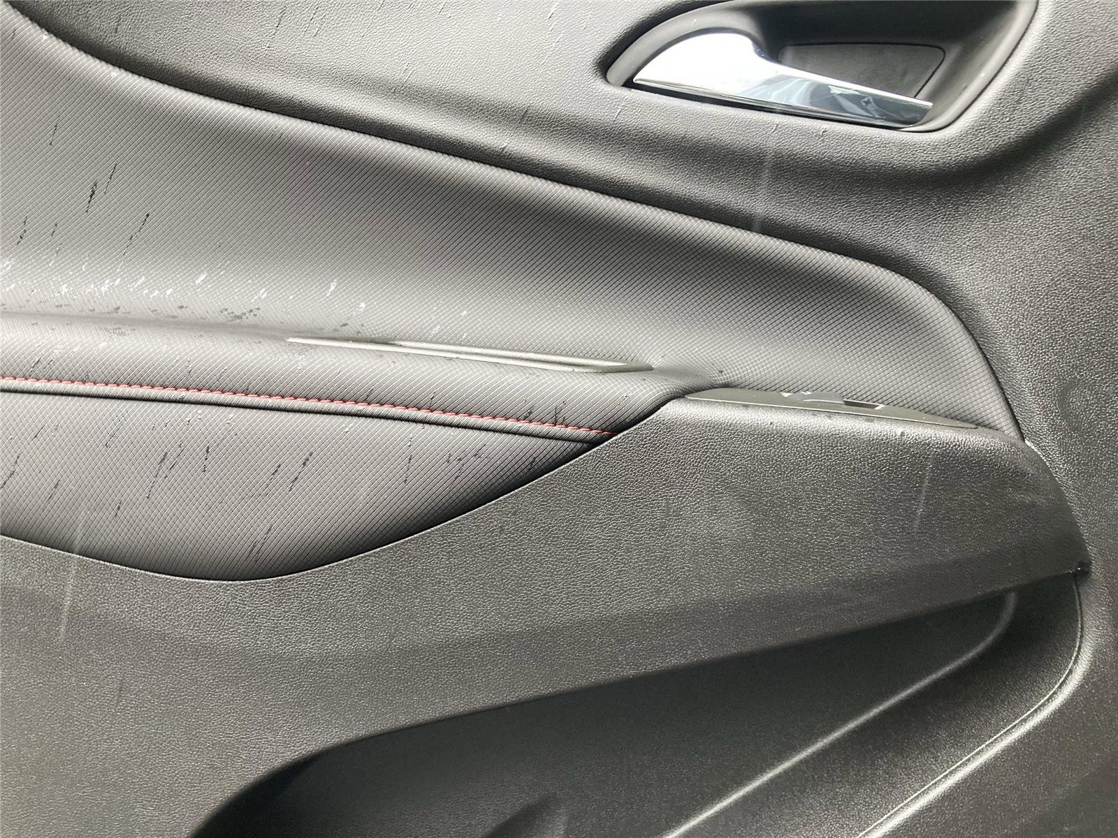 Used 2024 Chevrolet Equinox RS w/ RS Leather Package image 29