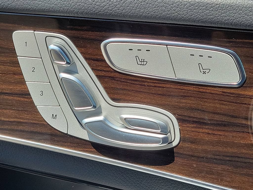 Certified 2022 Mercedes-Benz GLC 300 4MATIC Coupe image 17