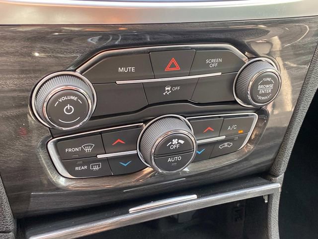 Used 2020 Chrysler 300 Touring w/ Sport Appearance Package RWD image 23