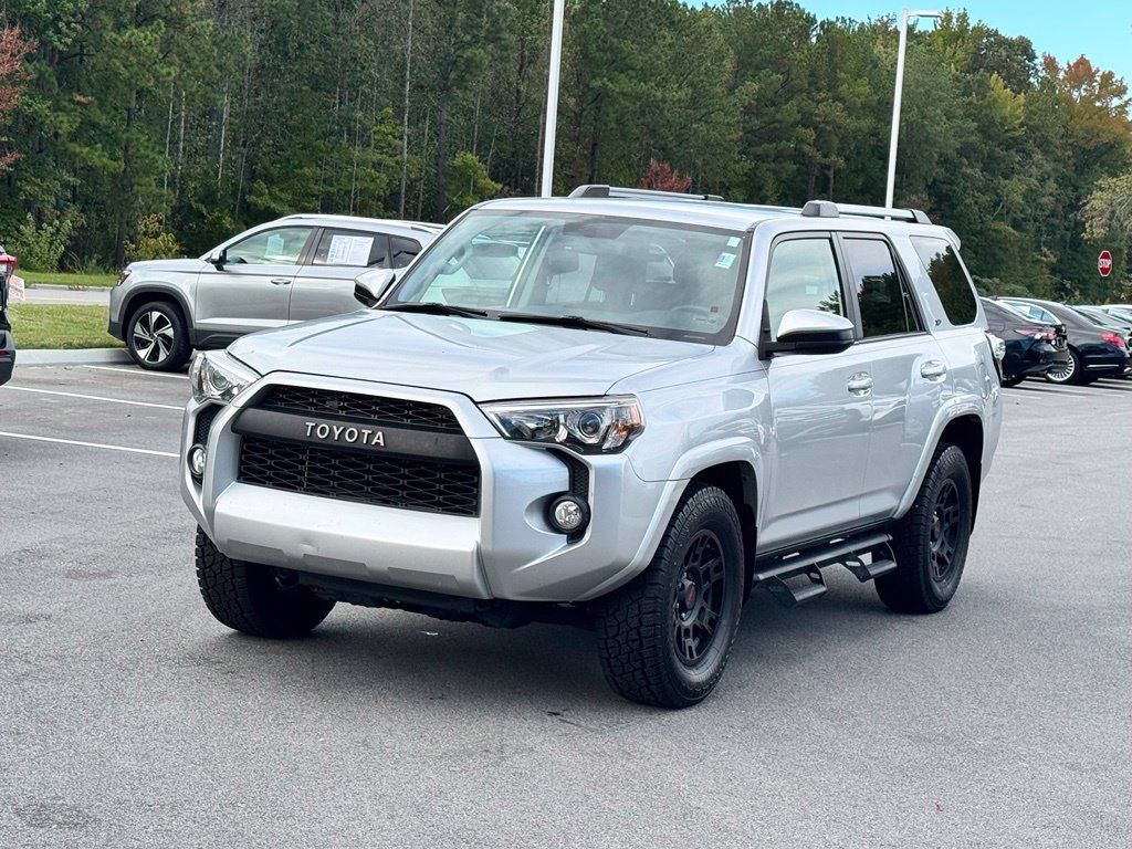 Used 2019 Toyota 4Runner SR5 RWD image 2
