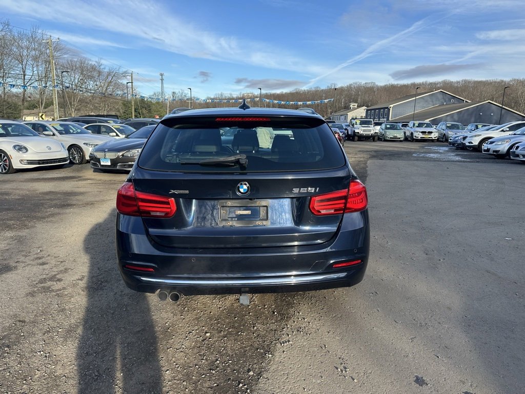Used 2016 BMW 328i xDrive Wagon image 6