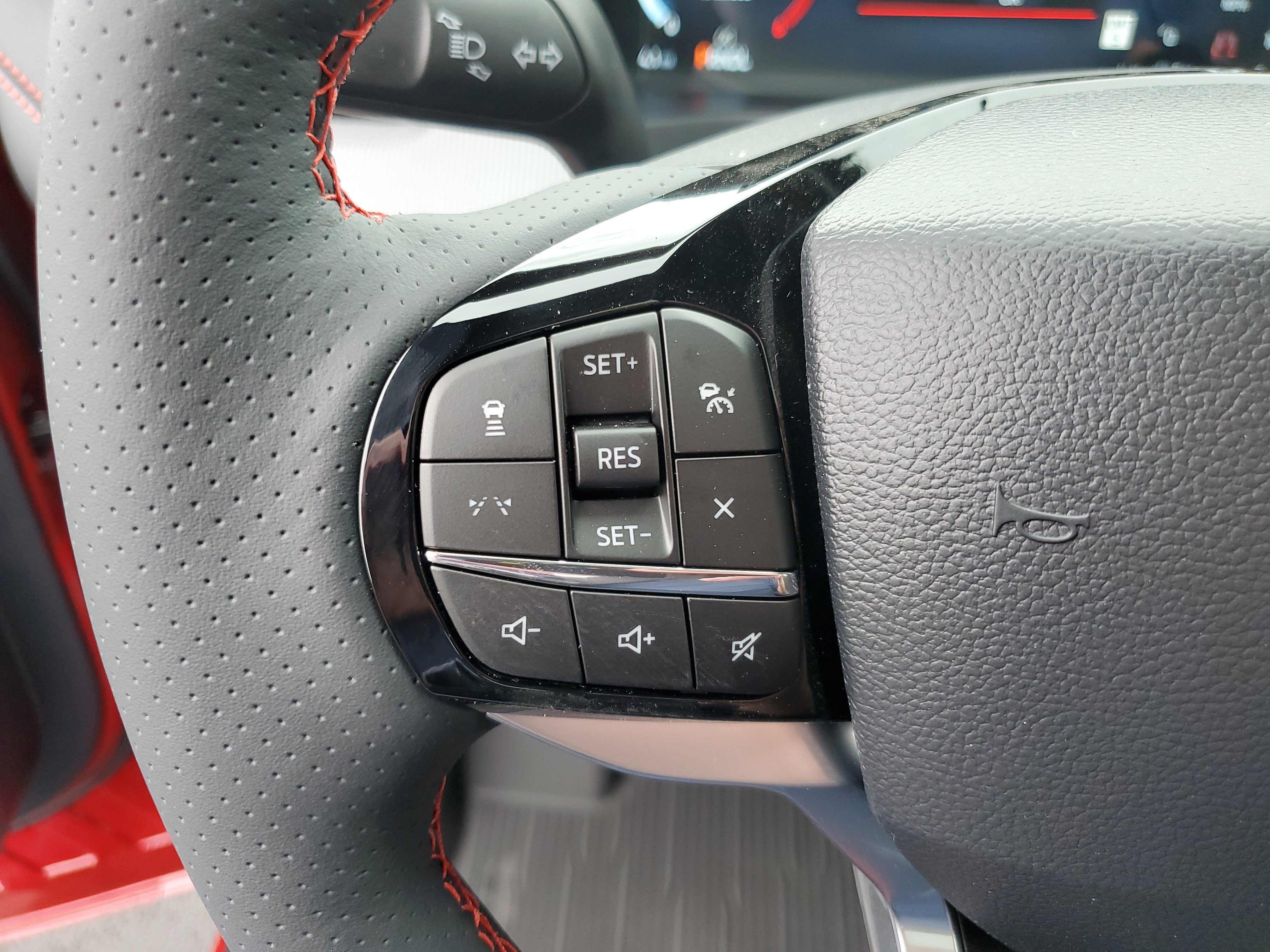 New 2026 Ford Explorer ST-Line AWD/4WD image 34