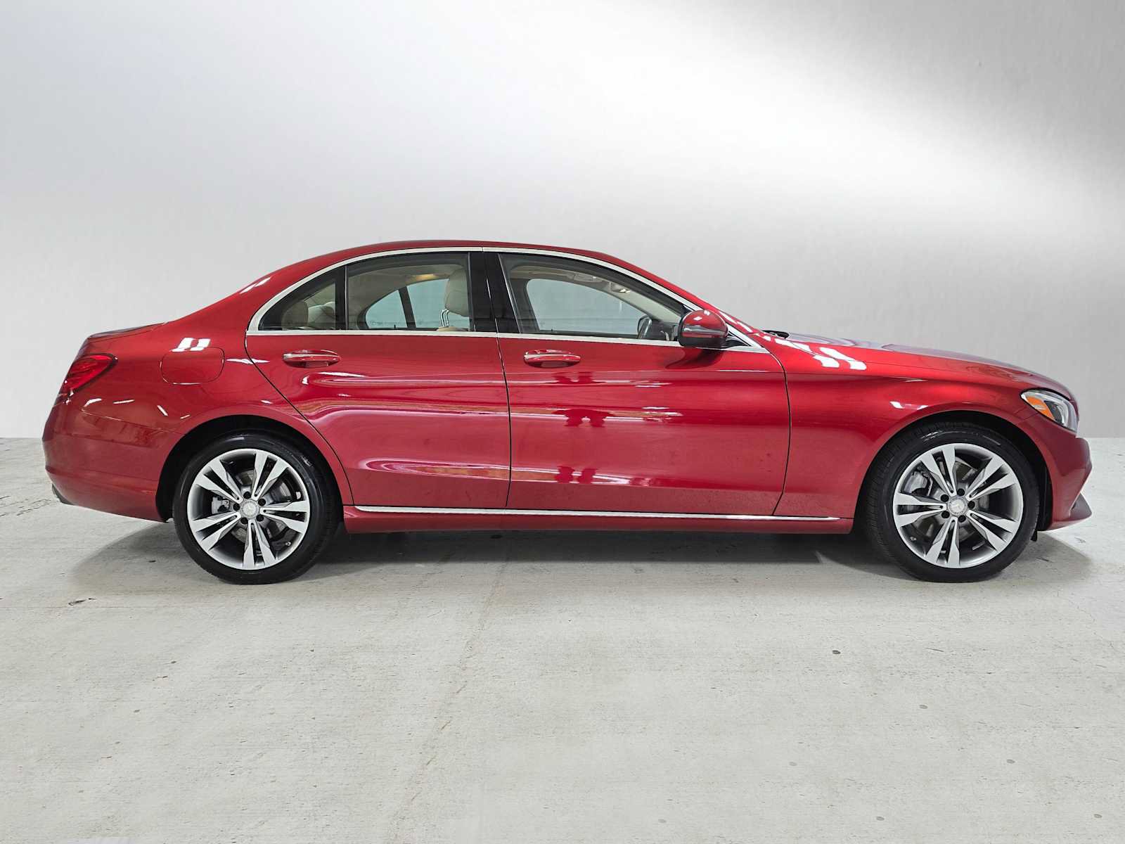Certified 2016 Mercedes-Benz C 300 4MATIC Sedan image 2