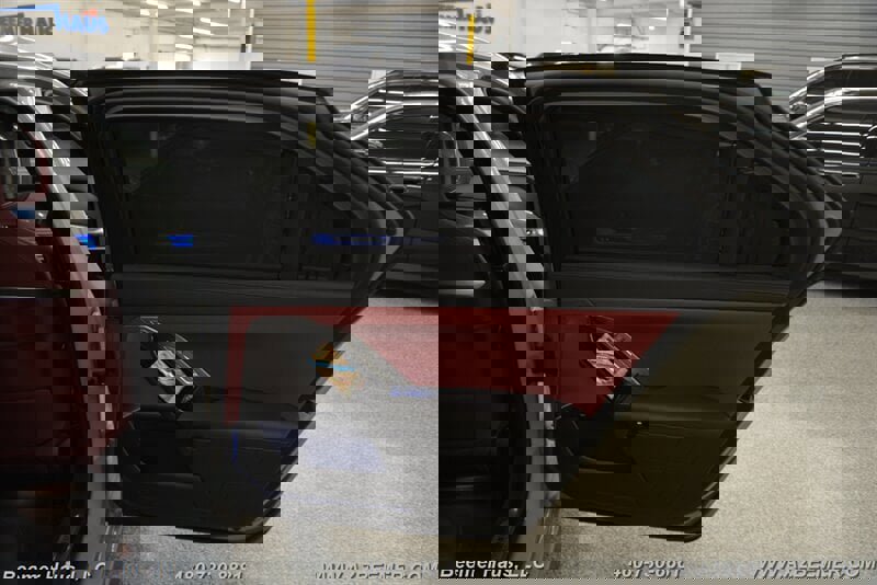 Used 2024 BMW 740i w/ M Sport Professional Package image 41