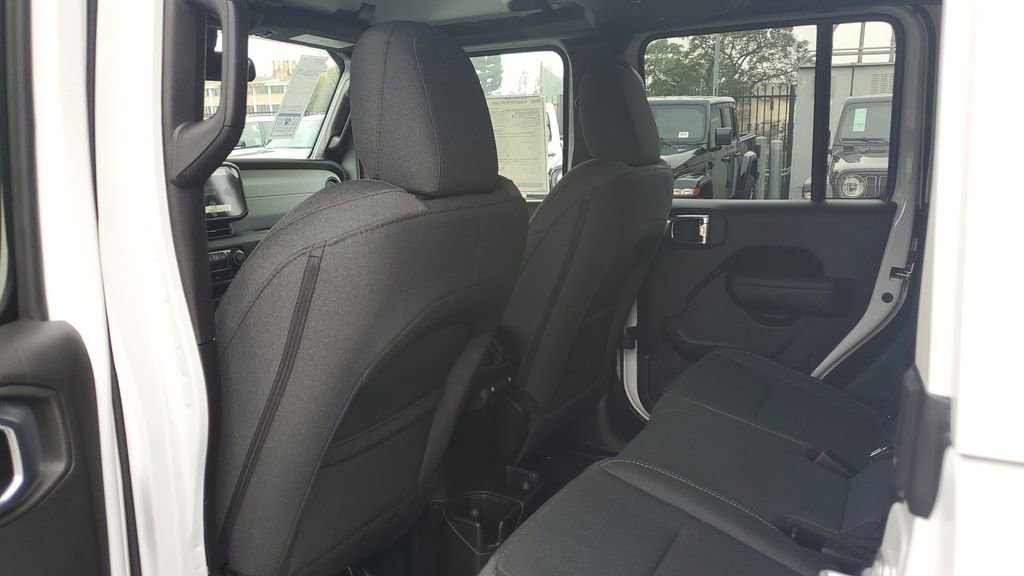 New 2026 Jeep Gladiator Sport image 14