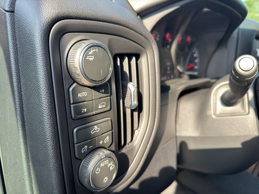 New 2026 Chevrolet Silverado 1500 Custom AWD/4WD image 15