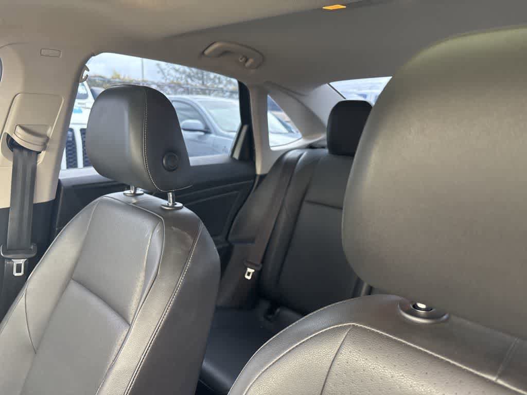 Used 2019 Volkswagen Jetta SE image 9