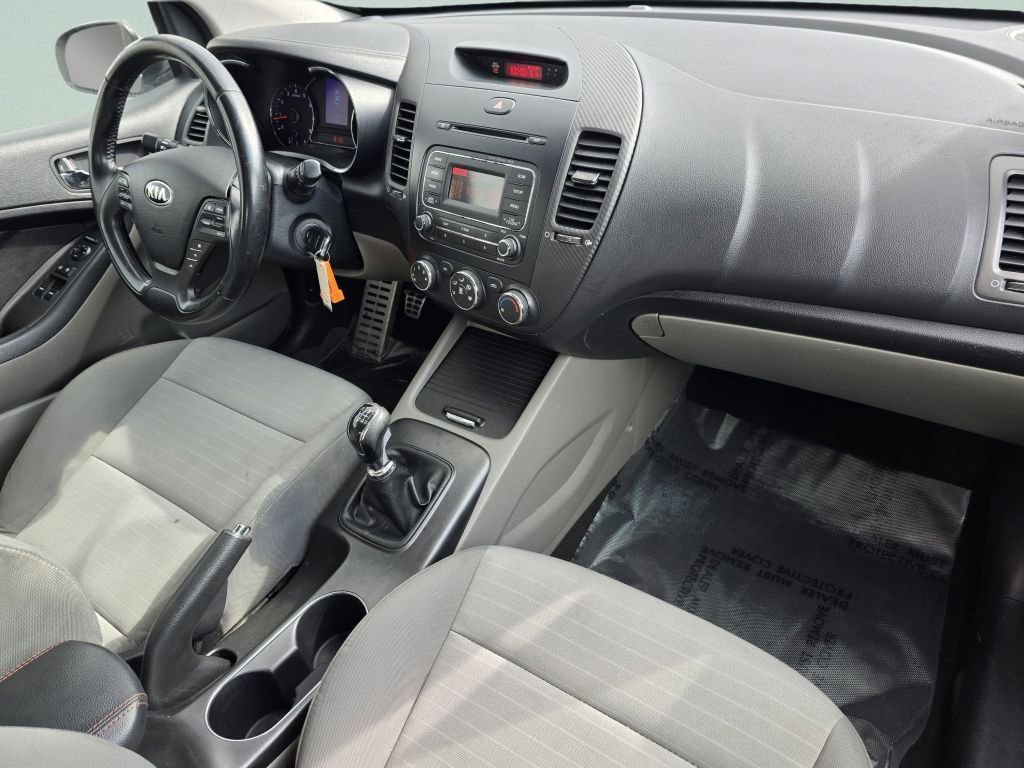 Used 2015 Kia Forte Koup EX image 25