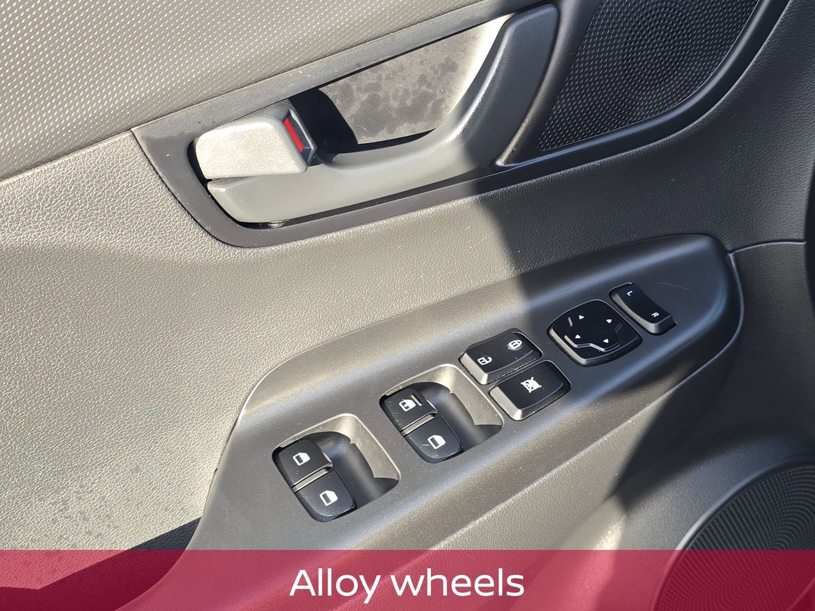 Used 2022 Hyundai Kona SEL image 15