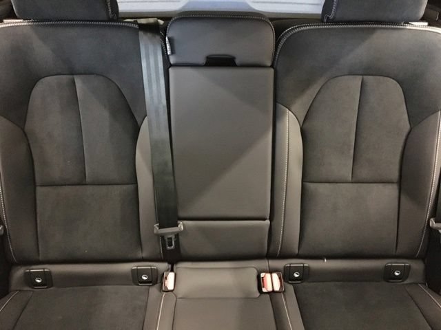 New 2024 Volvo XC40 Recharge Plus w/ Protection Package Premier RWD image 25