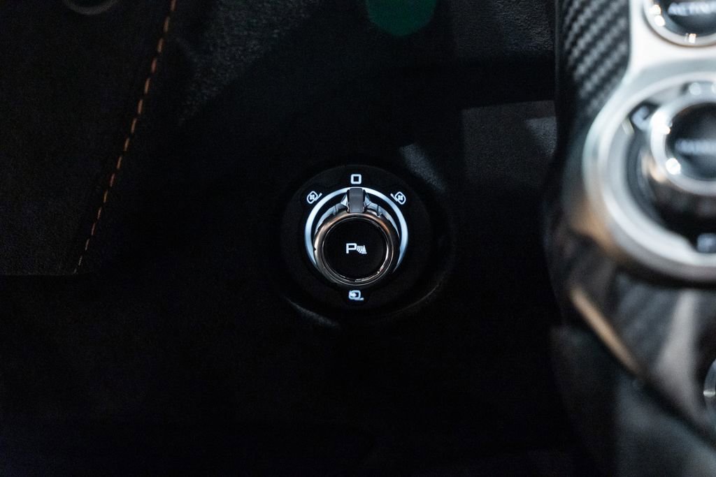 Used 2018 McLaren 720S RWD image 33