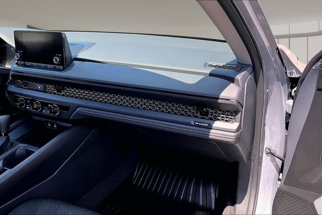 Used 2023 Honda Accord LX image 22