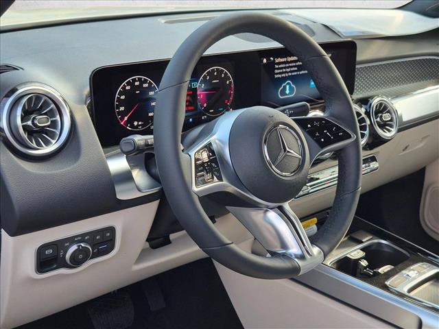 New 2026 Mercedes-Benz GLB 250 image 3