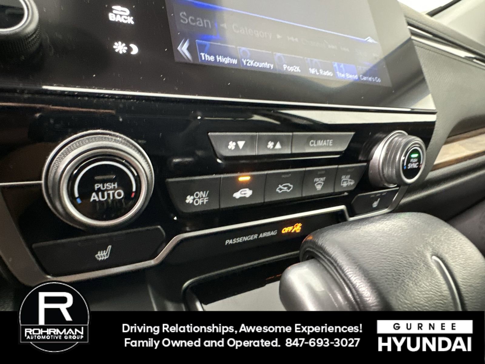 Used 2020 Honda CR-V Touring image 9