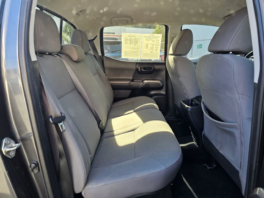 Used 2019 Toyota Tacoma SR5 AWD/4WD image 12