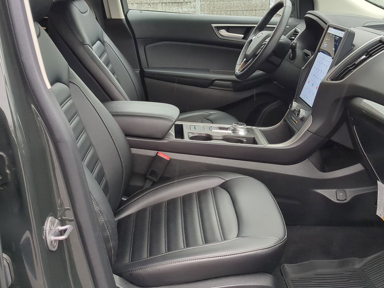 Used 2023 Ford Edge SEL image 24