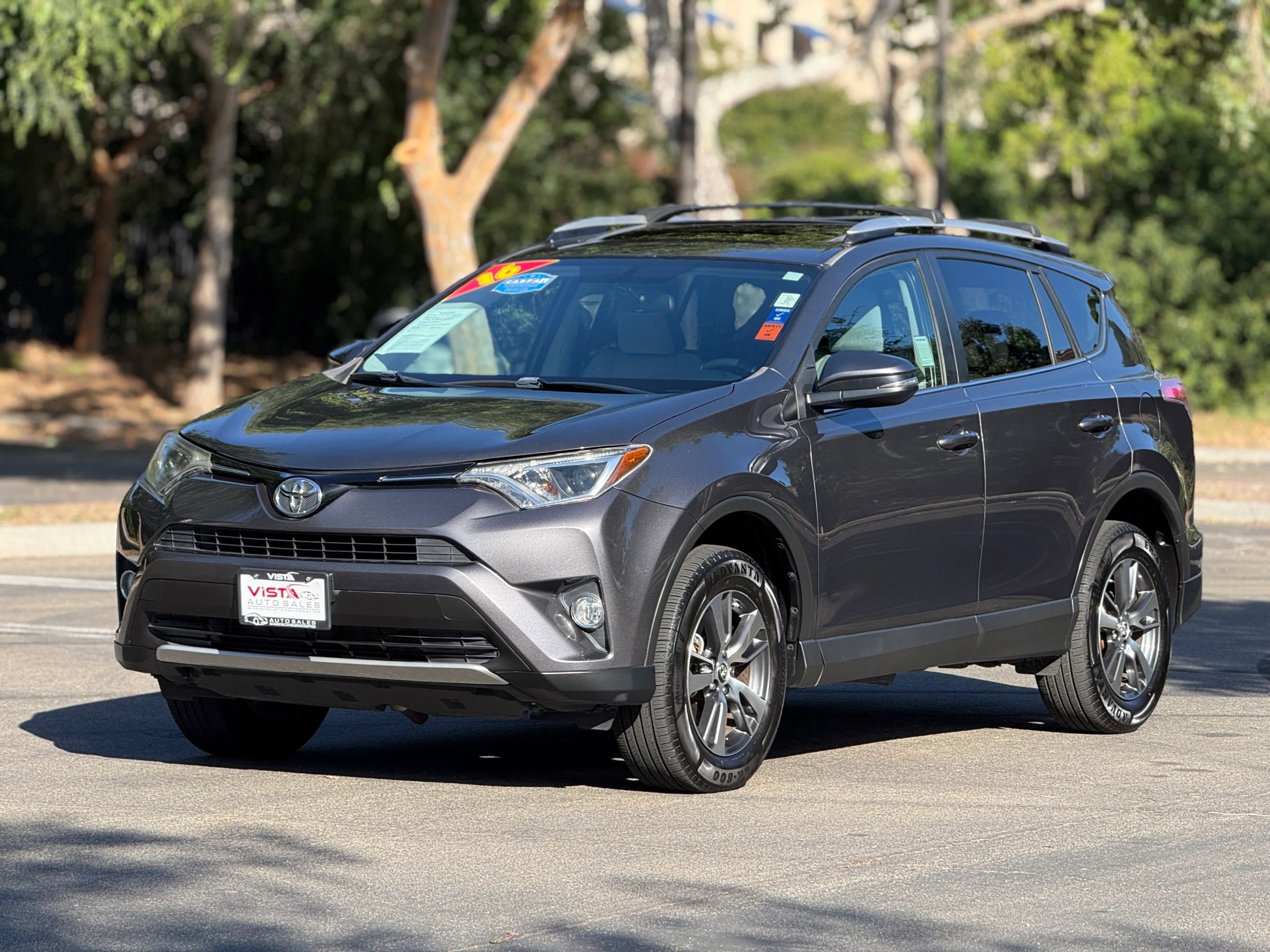 Used 2016 Toyota RAV4 XLE FWD image 2