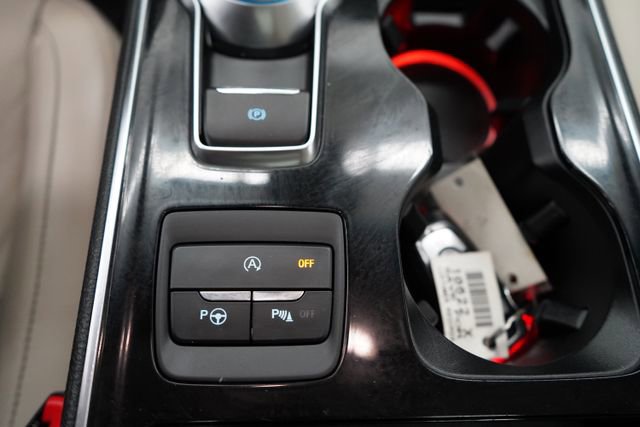 Used 2020 Ford Edge Titanium w/ Equipment Group 301A image 47