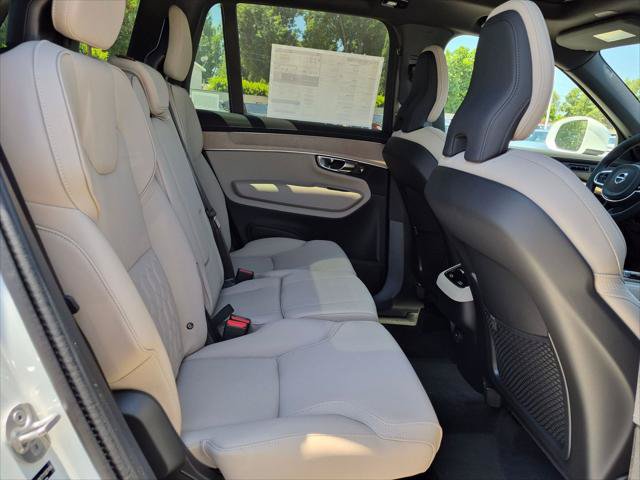 New 2026 Volvo XC90 B6 Plus w/ Protection Package Premier AWD/4WD image 13