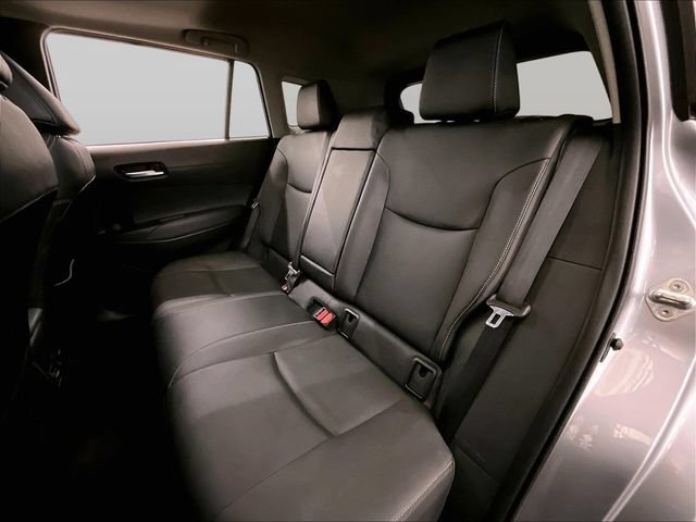 Used 2022 Toyota Corolla Cross XLE w/ Convenience Package AWD/4WD image 25