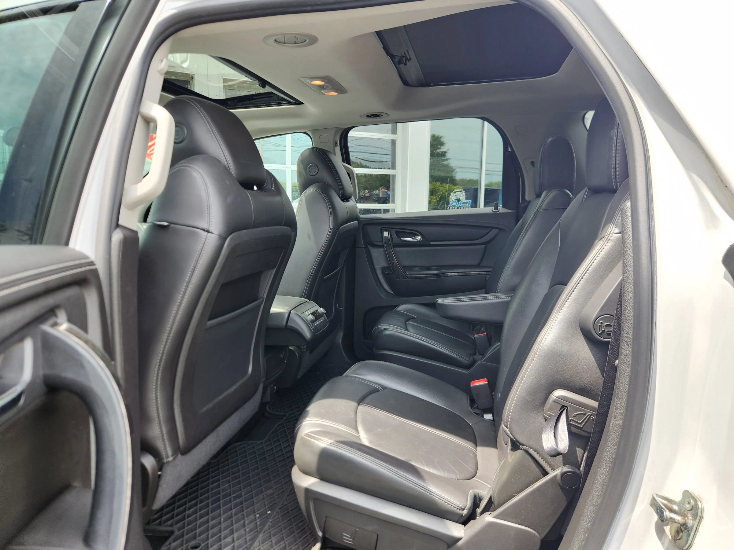 Used 2017 GMC Acadia Limited SLT AWD/4WD image 40