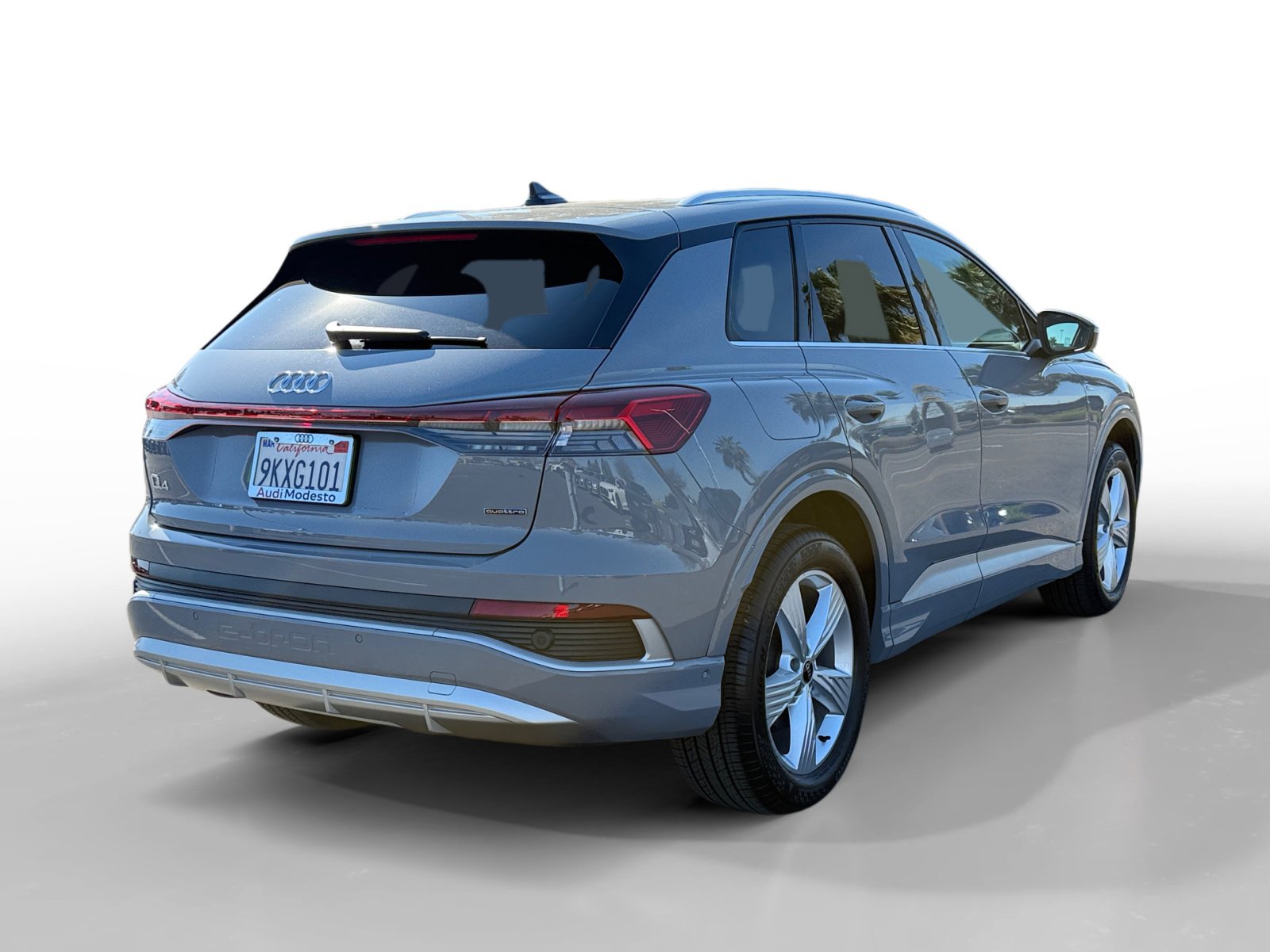 Used 2023 Audi Q4 e-tron Premium Plus w/ Premium Plus image 5