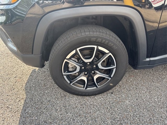 Used 2024 Jeep Compass Trailhawk image 10