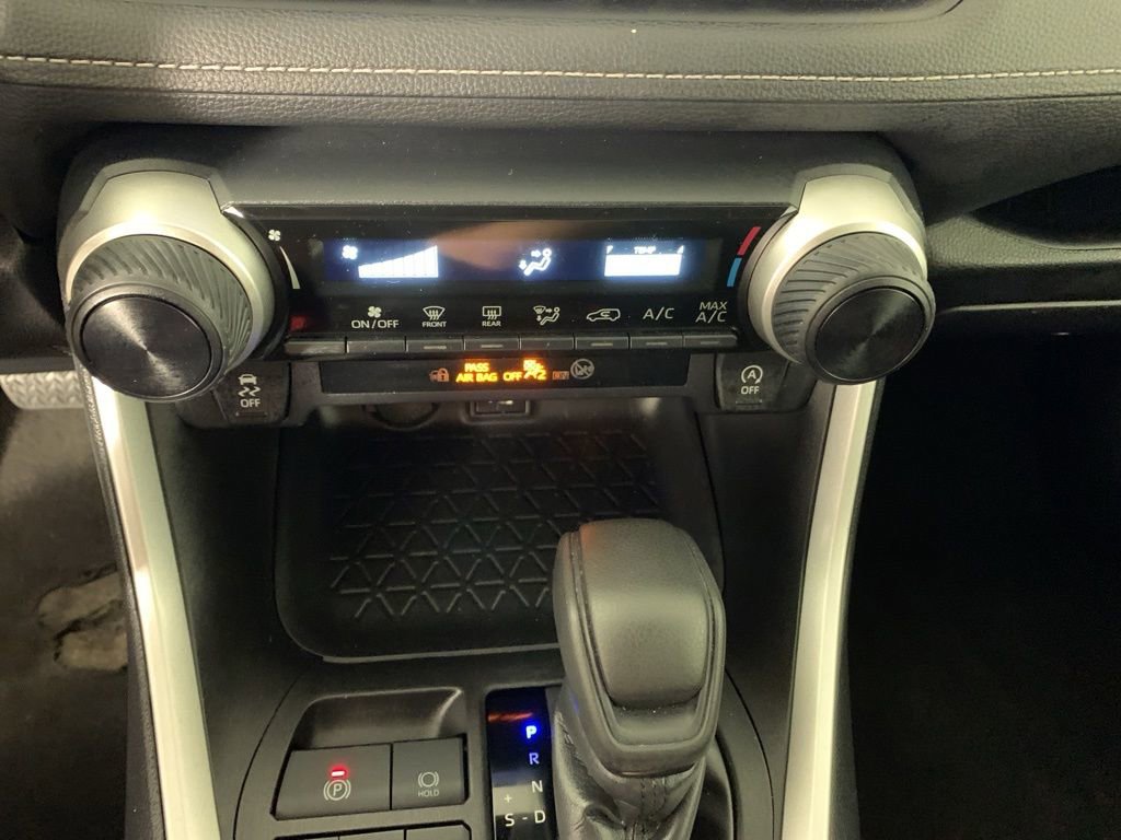 Used 2024 Toyota RAV4 LE image 24