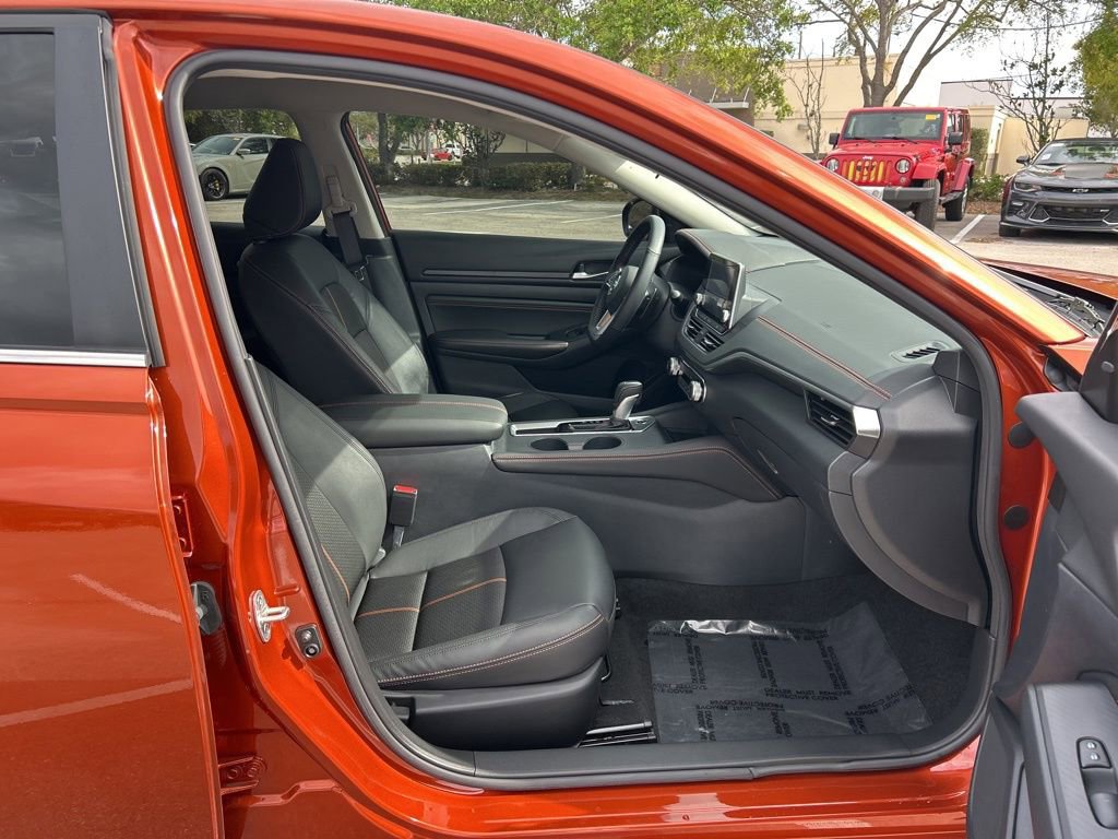 Certified 2021 Nissan Altima 2.5 SR FWD image 43