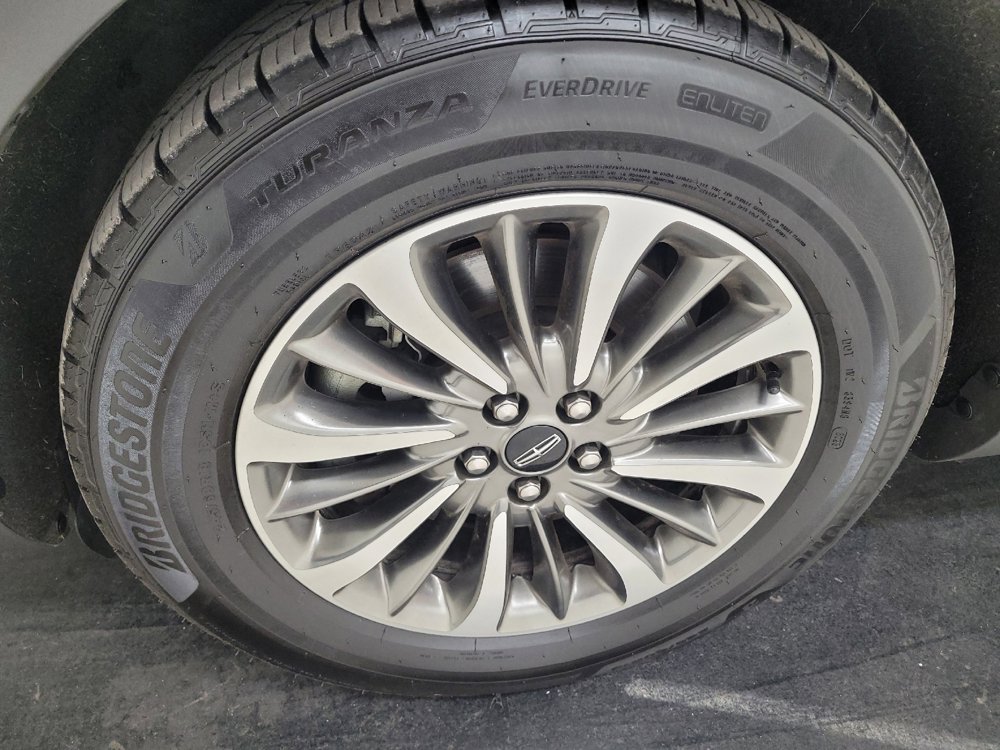 Used 2019 Lincoln Nautilus Select w/ Cargo Utility Package FWD image 31