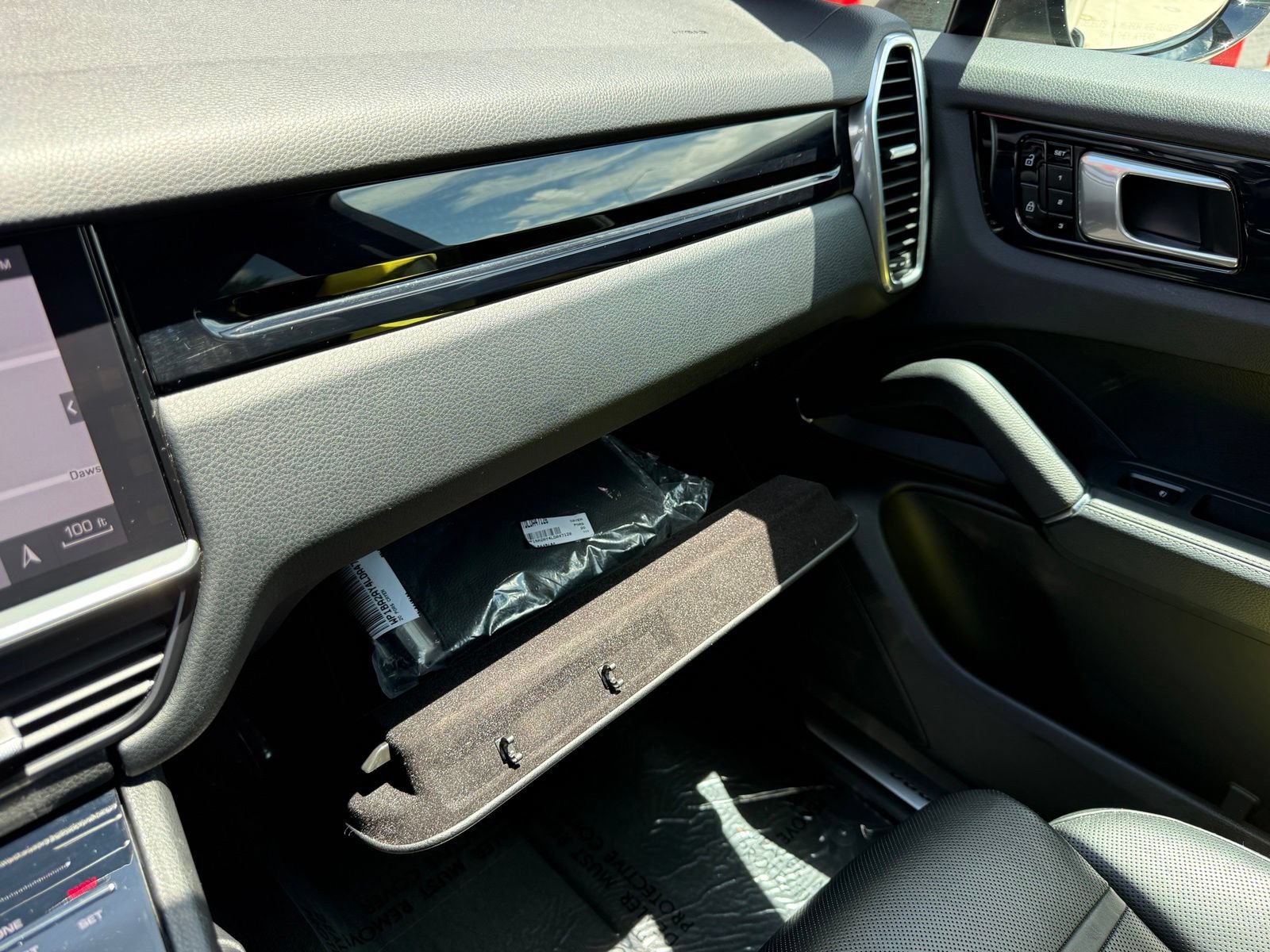 Used 2020 Porsche Cayenne AWD/4WD image 26