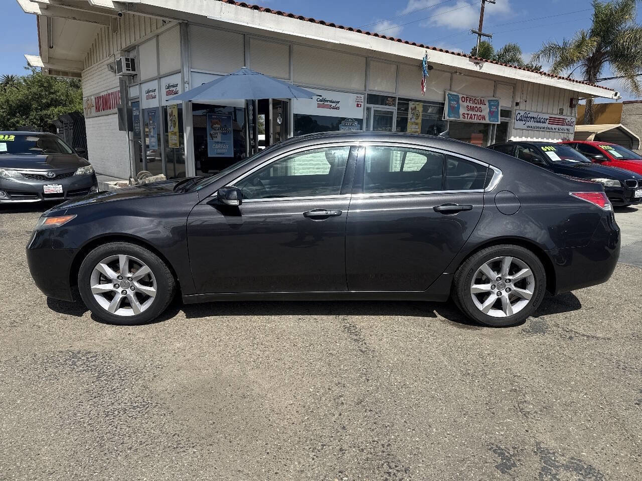 Used 2014 Acura TL w/ Technology Package FWD image 2
