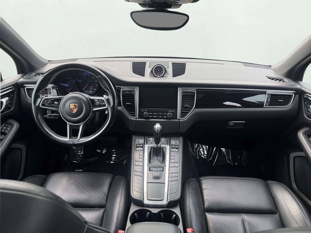 Used 2018 Porsche Macan AWD/4WD image 14