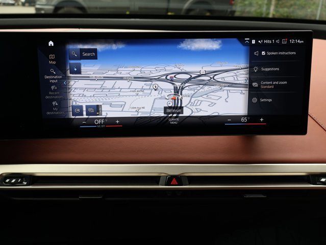 Used 2023 BMW iX xDrive50 w/ Sport Package AWD/4WD image 18