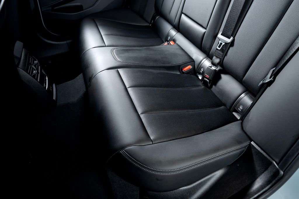 Used 2024 BMW M340i xDrive w/ Driving Assistance Package image 25