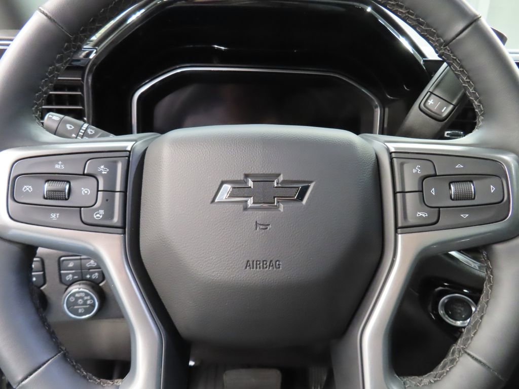 Used 2025 Chevrolet Silverado 2500 LTZ w/ LTZ Plus Package AWD/4WD image 67