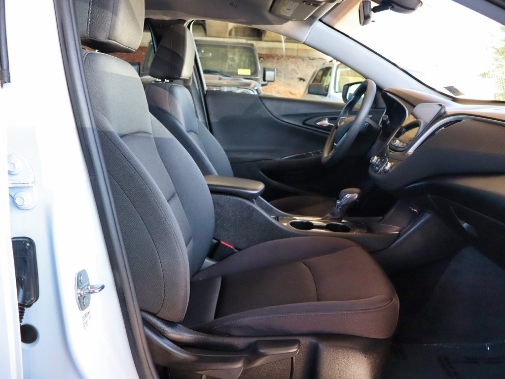 Used 2022 Chevrolet Malibu LS FWD image 16