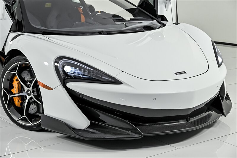 Used 2019 McLaren 600LT RWD image 2