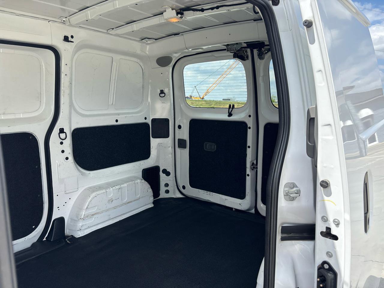 Used 2021 Nissan NV200 S w/ Back Door Glass Package FWD image 20